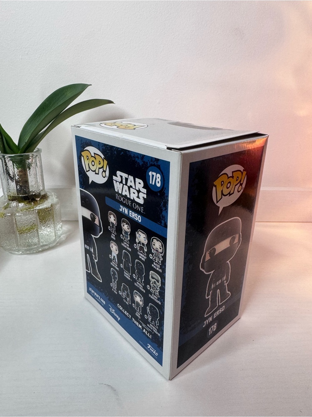 Funko Pop! Star Wars Jyn Erso #178 2017 NYCC exclusive - Picture 3 of 4